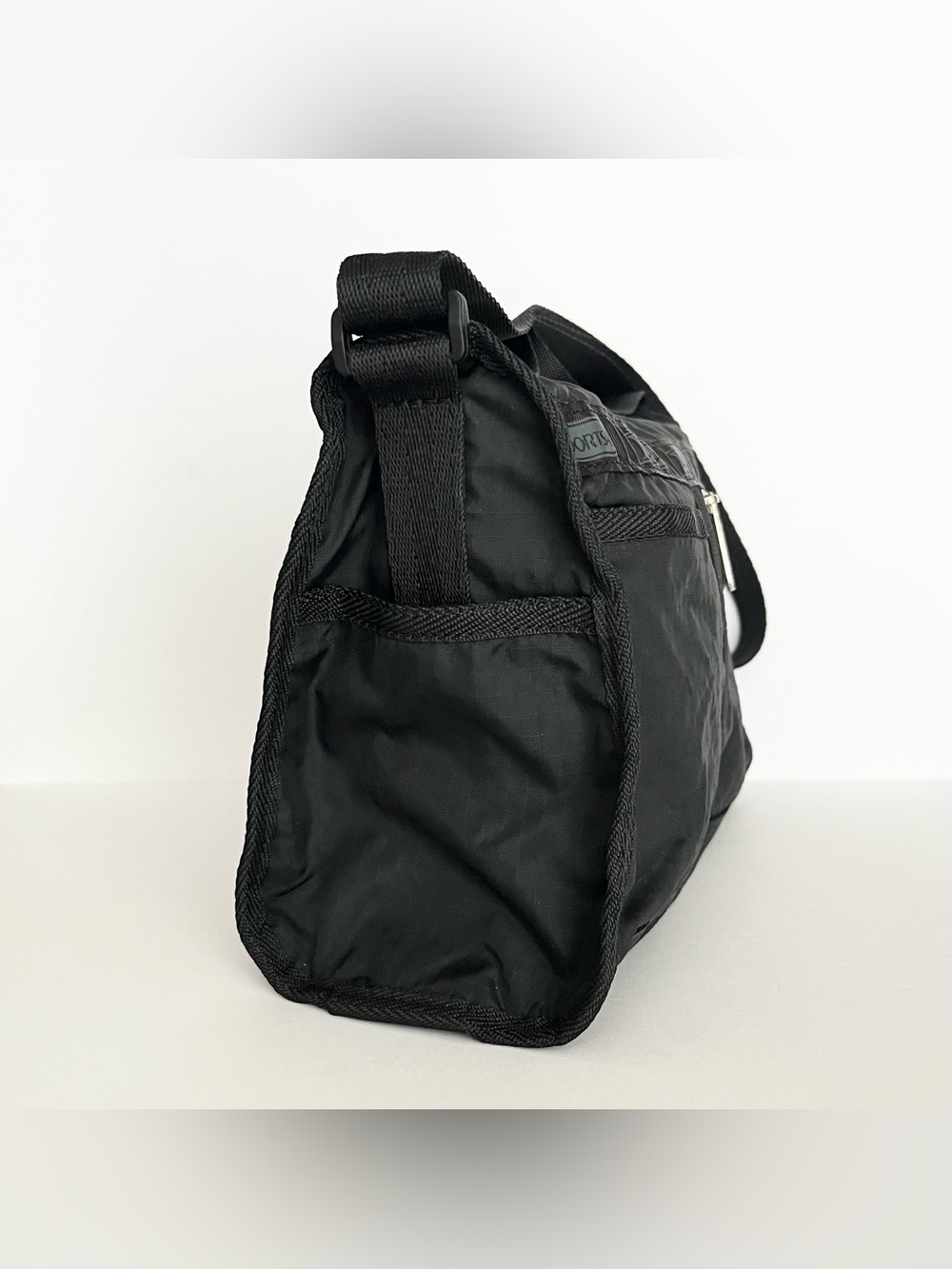 NEW LeSportsac Classic Deluxe Shoulder Crossbody Bag + Nylon Pouch Black RARE - Picture 6 of 9